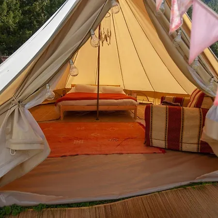 Hotel Hobo Camping Courmayeur Exterior foto