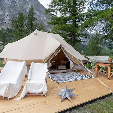 Hotel Hobo Camping Courmayeur Exterior foto